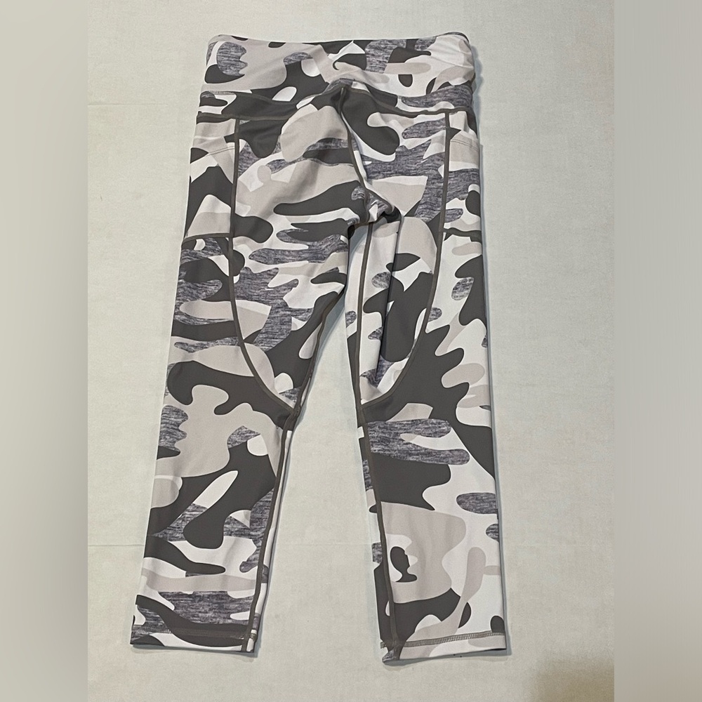 Zyia Active Grey White Camo Cropped Legging Pocket Light-N-Tight High Rise Sz XL